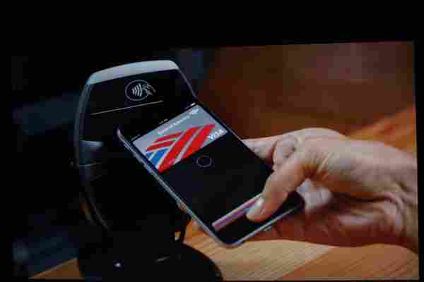Tehnologia NFC exclusiv pentru Apple Pay